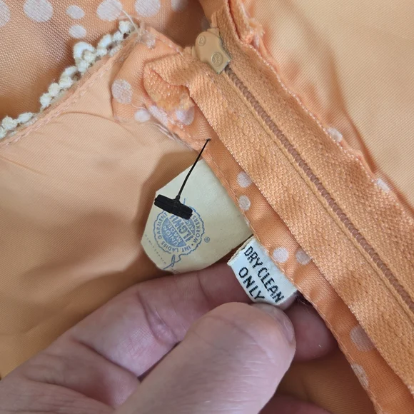 Vintage Bridgerton Puff Sleeve Orange Cream Bow Back Crochet Fringe Dress, XS/S - Picture 10 of 12